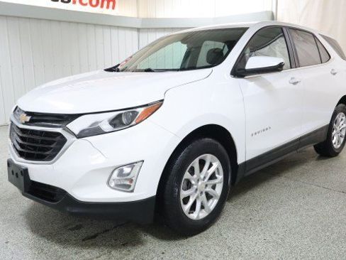 Used 2021 Chevrolet Equinox LT AWD/4WD image 2