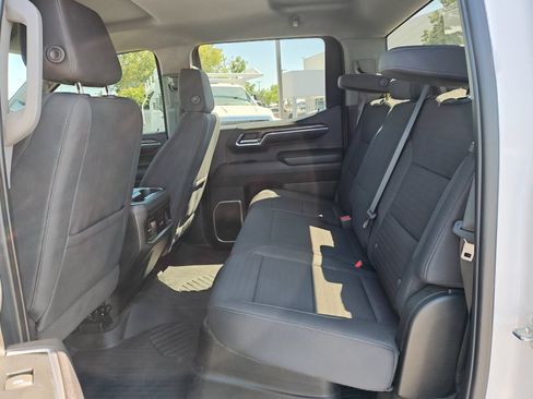 Used 2023 Chevrolet Silverado 1500 RST w/ Z71 Off-Road Package AWD/4WD image 23
