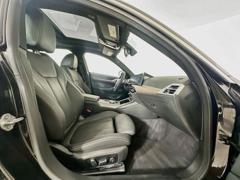 Used 2025 BMW i4 eDrive40 RWD image 33