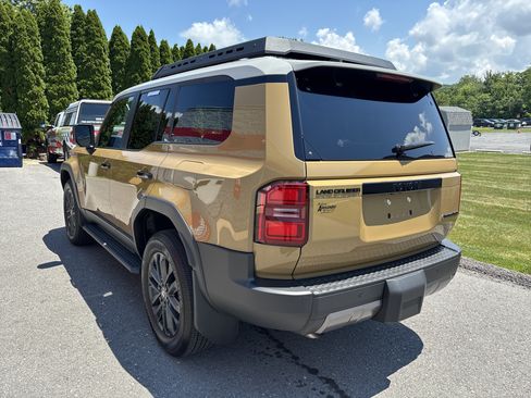 Used 2026 Toyota Land Cruiser w/ Premium Package AWD/4WD image 6