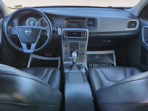 Used 2013 Volvo S60 T5 image 4