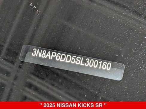 Certified 2025 Nissan Kicks SR w/ SR Premium Package AWD/4WD image 39