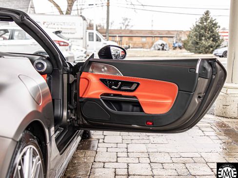 Used 2022 Mercedes-Benz SL 63 AMG 4MATIC w/ AMG Aerodynamic Package image 31