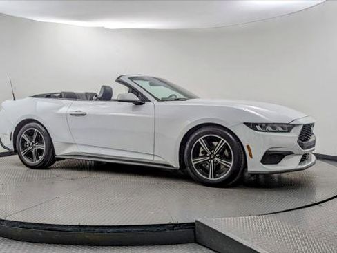 Used 2024 Ford Mustang Premium image 11