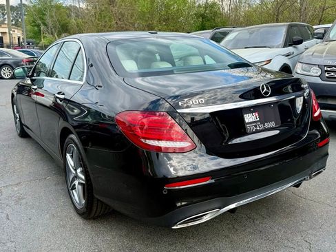 Used 2017 Mercedes-Benz E 300 4MATIC image 11