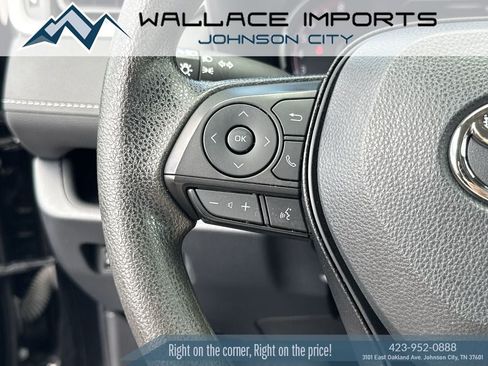 Used 2023 Toyota RAV4 XLE AWD/4WD image 30