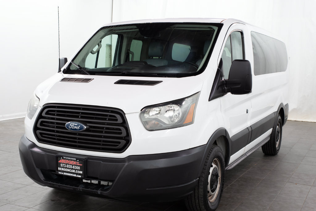 Used 2016 Ford Transit 150 XL RWD image 4