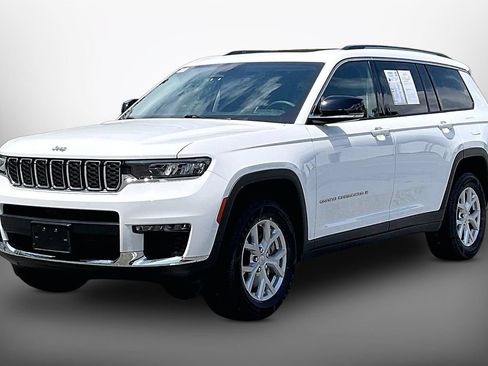 Used 2023 Jeep Grand Cherokee L Limited AWD/4WD image 4