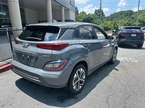 Used 2023 Hyundai Kona SE FWD image 5