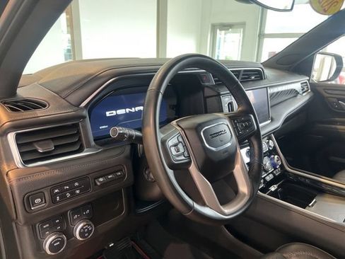 Used 2024 GMC Yukon Denali AWD/4WD image 14