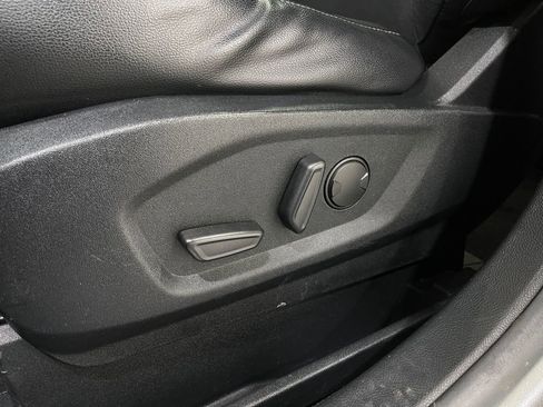 Used 2020 Ford Edge Titanium w/ Equipment Group 301A image 17