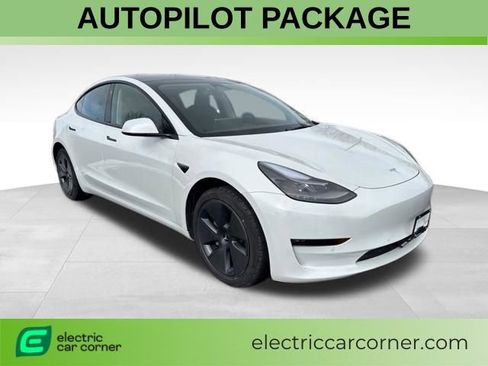 Used 2022 Tesla Model 3 Long Range image 1