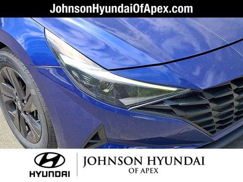 Certified 2022 Hyundai Elantra SEL FWD image 29