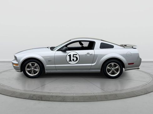Used 2006 Ford Mustang GT Premium RWD image 4