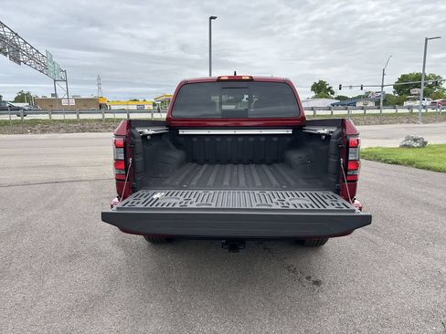 Certified 2024 Nissan Frontier SL AWD/4WD image 15