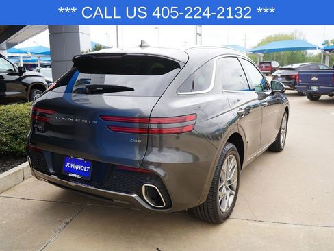 Used 2025 Genesis GV70 2.5T AWD/4WD image 11