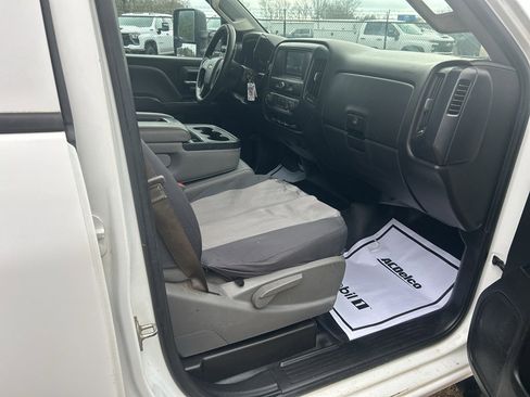 Used 2016 Chevrolet Silverado 3500 W/T w/ WT Convenience Package image 6