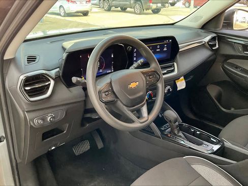 Certified 2025 Chevrolet TrailBlazer LS w/ LS Convenience Package image 16