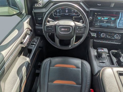 Used 2022 GMC Sierra 1500 AT4 image 16