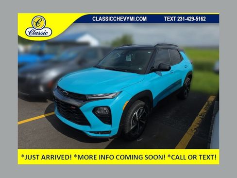 Used 2021 Chevrolet TrailBlazer RS w/ Sun and Liftgate Package AWD/4WD image 1