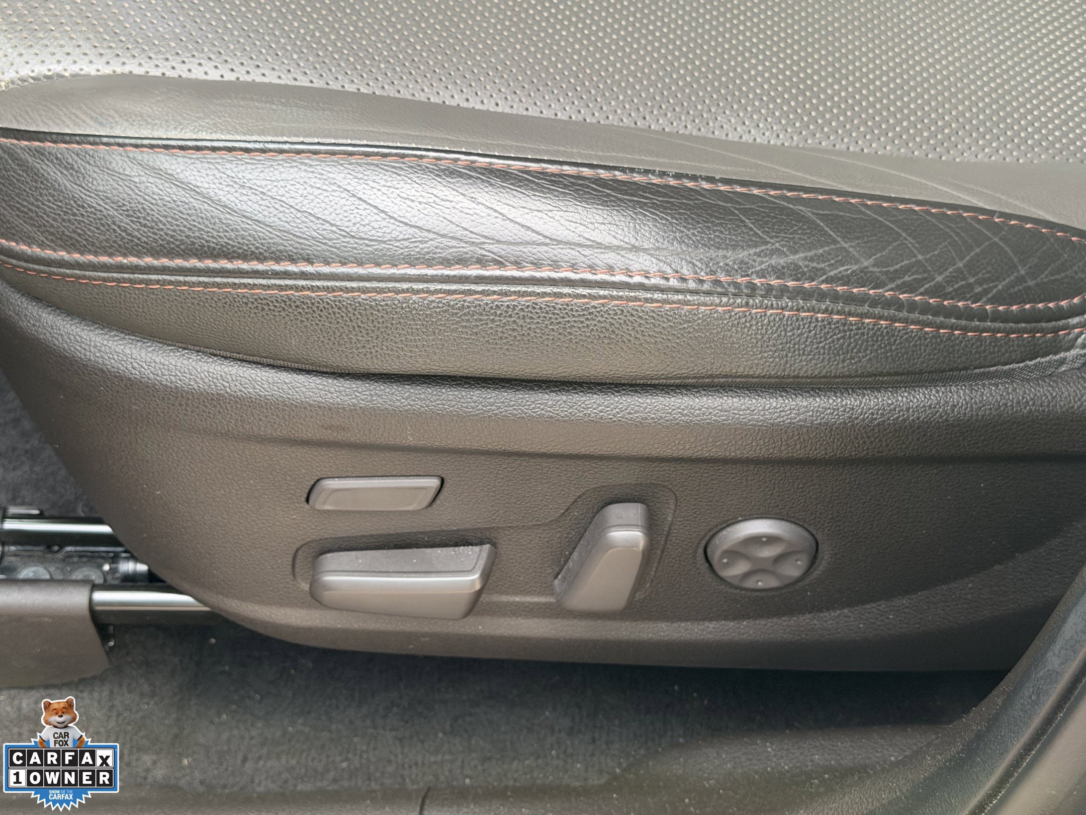 Used 2020 Hyundai Santa Fe Limited FWD image 30