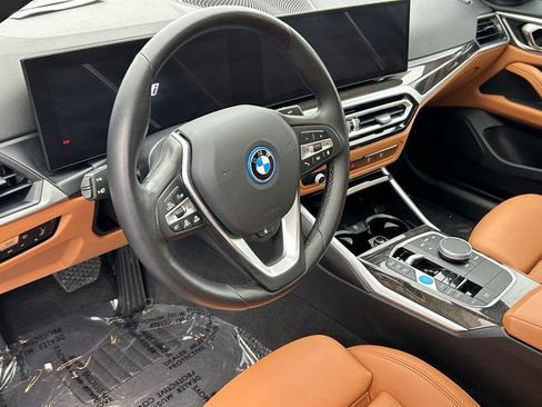 Used 2023 BMW i4 eDrive35 RWD image 13