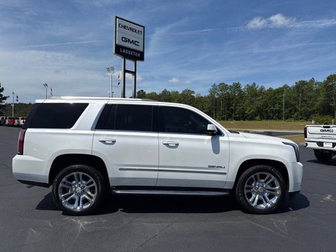 Used 2017 GMC Yukon Denali w/ Open Road Package RWD image 2