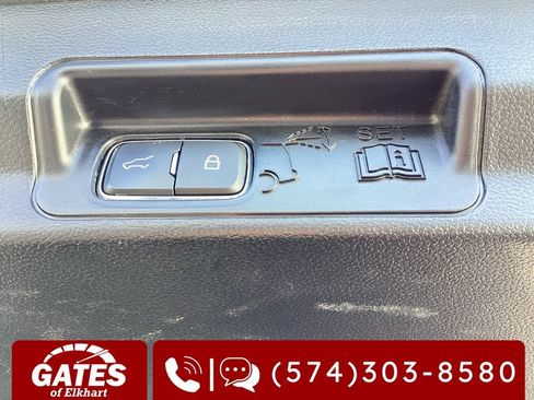 Used 2022 Ford Explorer XLT w/ Equipment Group 202A image 15