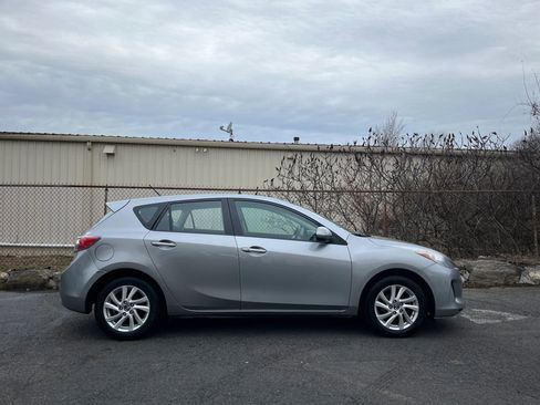 Used 2013 MAZDA MAZDA3 i Touring image 2