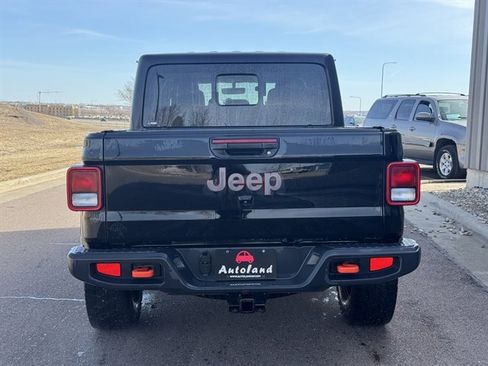 Used 2023 Jeep Gladiator Mojave w/ Cold Weather Group image 6