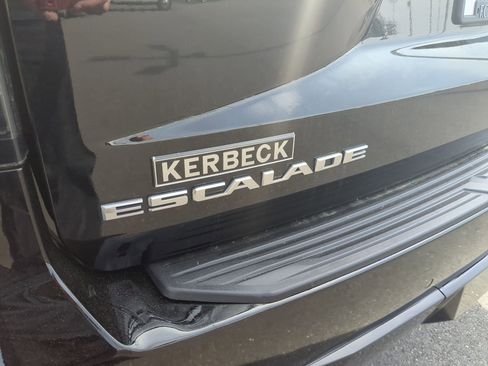 Certified 2021 Cadillac Escalade ESV Sport w/ Driver Assist Tech Package image 31