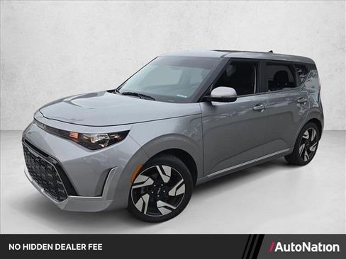 Used 2023 Kia Soul GT-Line FWD image 1