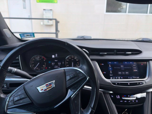 Used 2020 Cadillac XT5 Premium Luxury AWD/4WD image 11