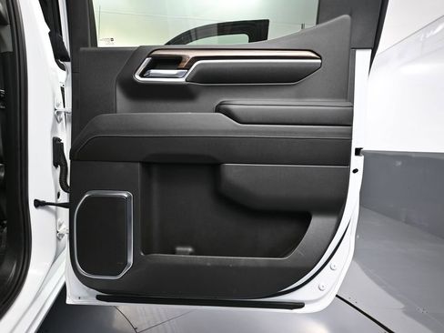 Used 2023 Chevrolet Silverado 1500 LT image 44