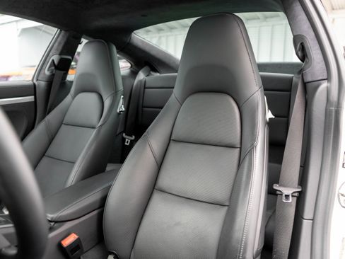 Used 2019 Porsche 911 Turbo AWD/4WD image 8