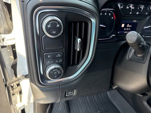 Used 2019 GMC Sierra 1500 SLT w/ SLT Premium Package image 16