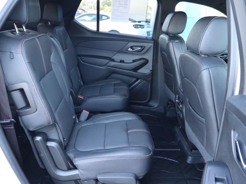 Used 2022 Chevrolet Traverse RS AWD/4WD image 22