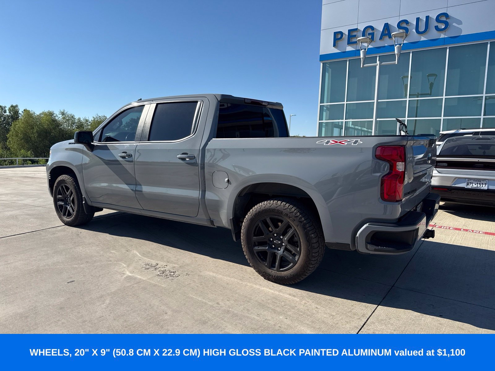 Used 2024 Chevrolet Silverado 1500 RST w/ Convenience Package II AWD/4WD image 3