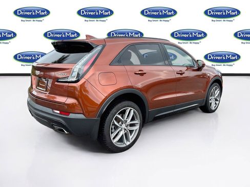 Used 2019 Cadillac XT4 Sport w/ Cold Weather Package AWD/4WD image 7