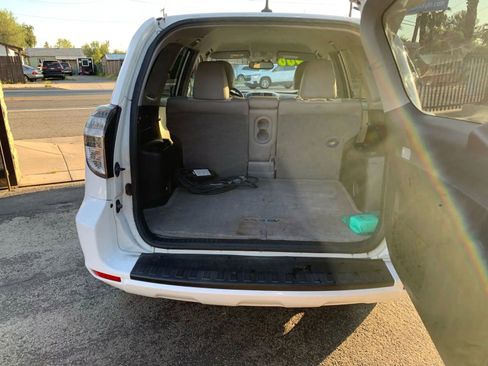 Used 2014 Toyota RAV4 EV image 11