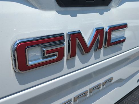 Certified 2022 GMC Sierra 1500 SLT w/ X31 Off-Road Package image 27