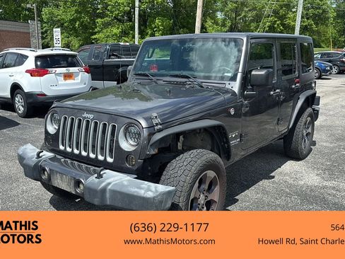 Used 2016 Jeep Wrangler Unlimited Sahara w/ Connectivity Group AWD/4WD image 1