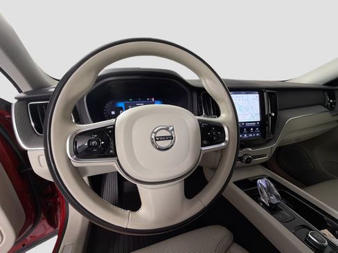 Certified 2024 Volvo XC60 B5 Ultimate AWD/4WD image 12