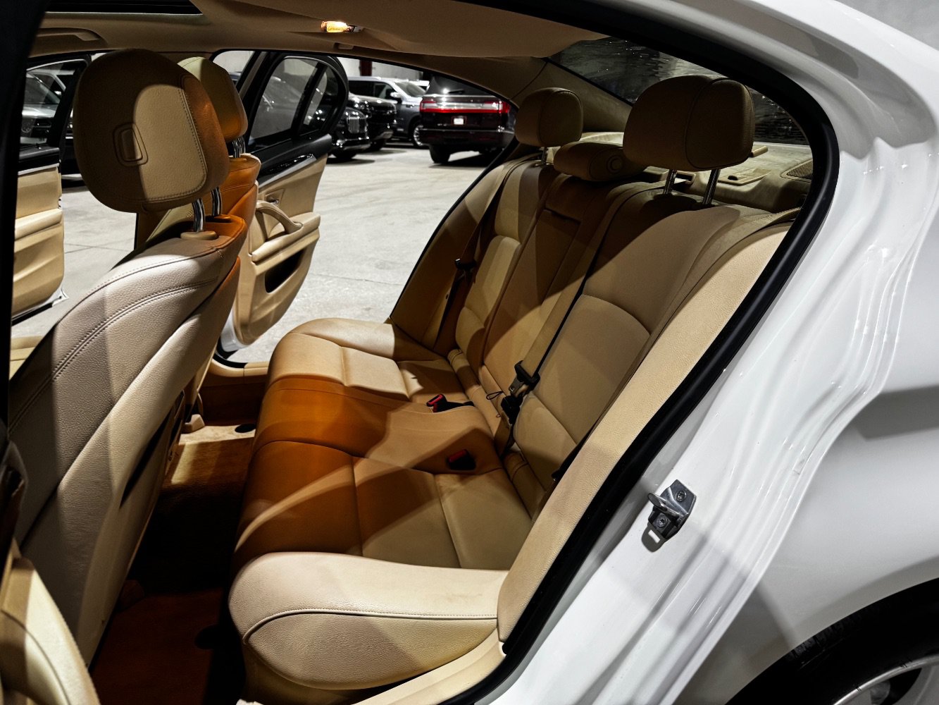 Used 2014 BMW 528i Sedan RWD image 18