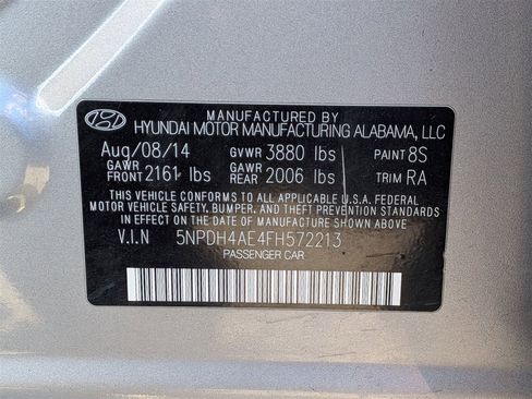 Used 2015 Hyundai Elantra SE image 29