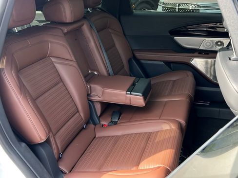 New 2026 Lincoln Nautilus Reserve AWD/4WD image 10