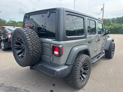Used 2018 Jeep Wrangler Unlimited Sport S AWD/4WD image 5