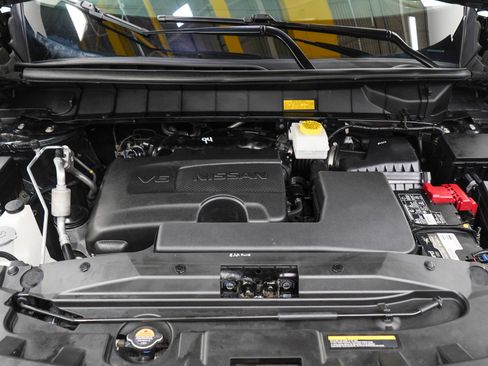 Used 2024 Nissan Pathfinder SL AWD/4WD image 31