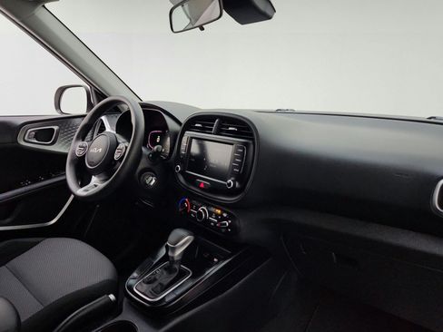 Used 2023 Kia Soul LX w/ Option Group 015 FWD image 23