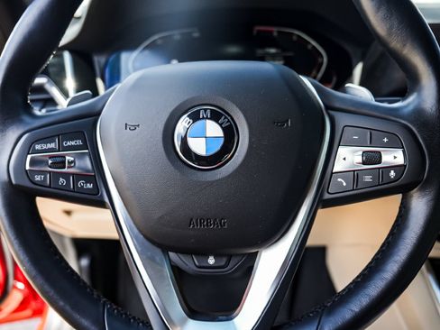Used 2019 BMW 330i Sedan w/ Premium Package RWD image 13